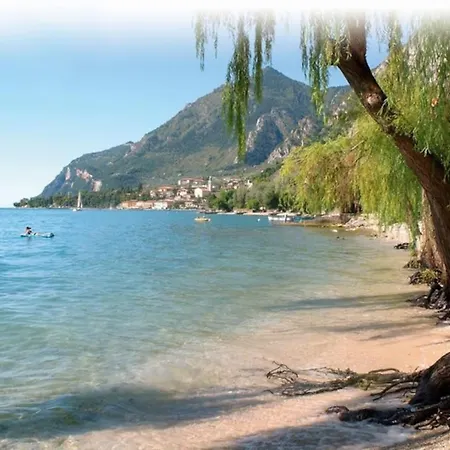 Holiday Apartaments Desenzano del Garda Exterior photo